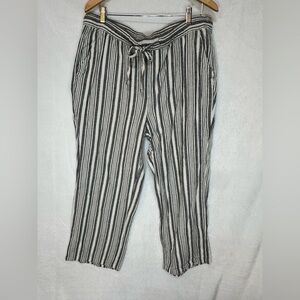 Old Navy Gray and White Striped Wide Leg Pants
